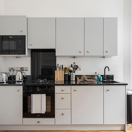 Chic Apartment Near Kensington Palace London Exterior foto